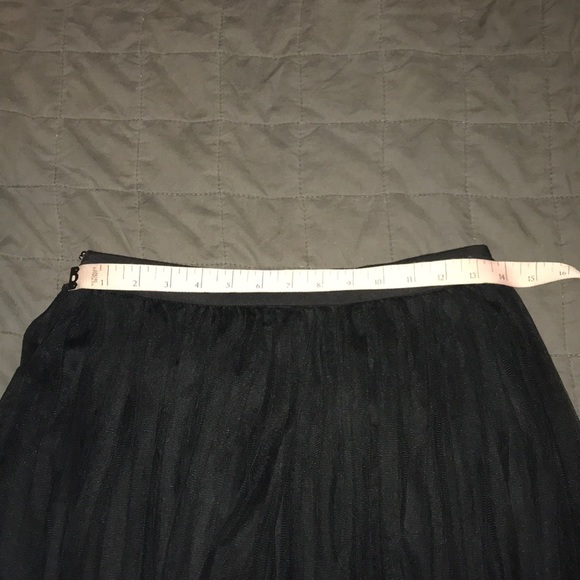 Black midi skirt - Picture 6 of 6